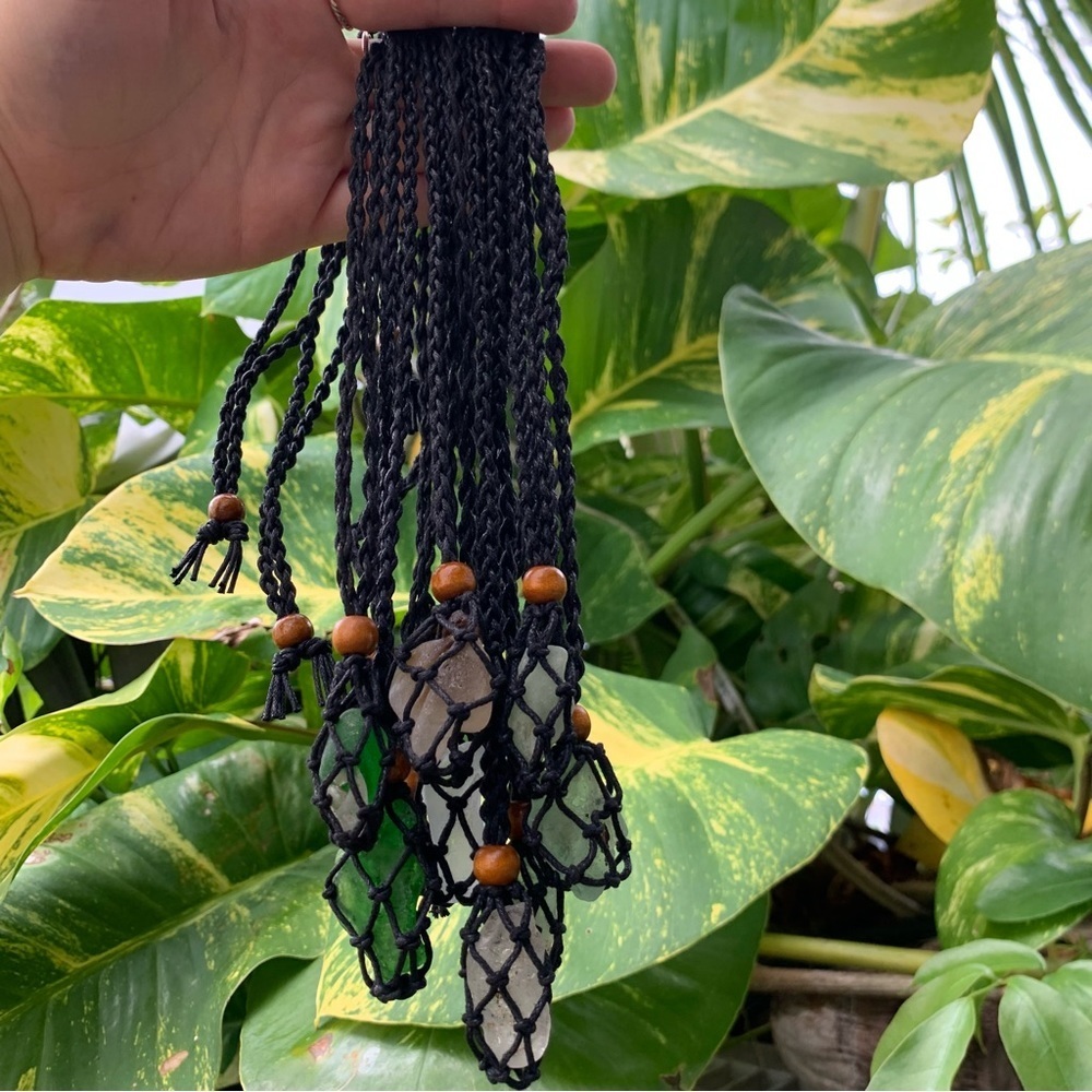 Sea glass in black crocheted wrapped knotted necklace adjustable - Picture 5 of 5